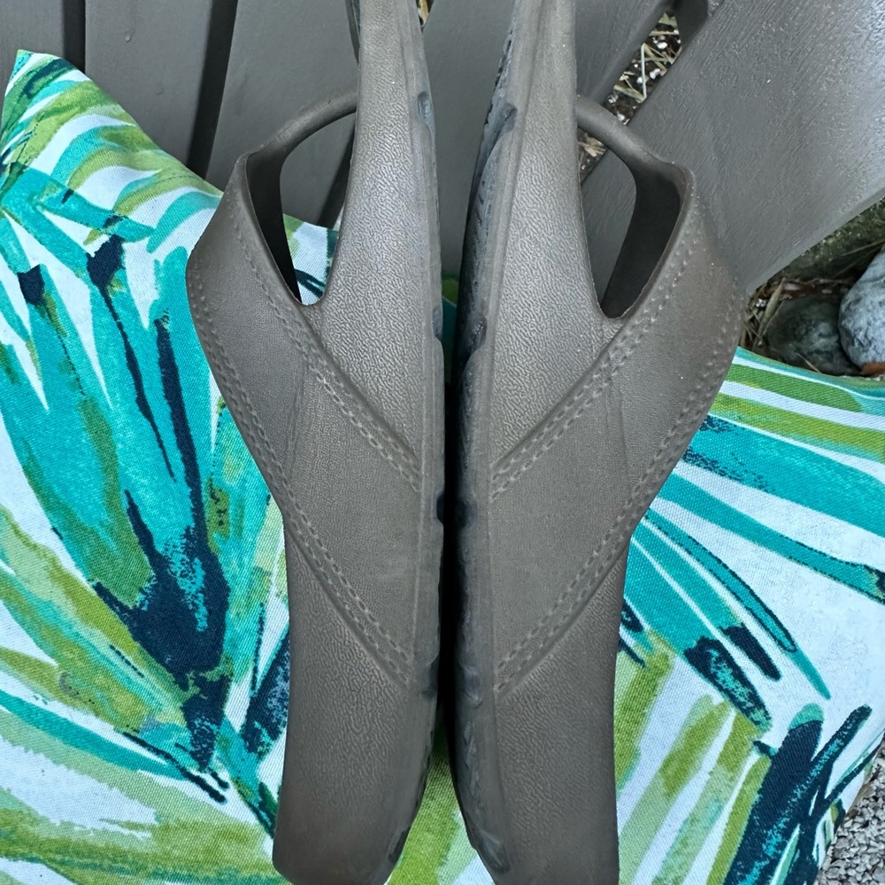 Smoked Bronze NUU SOL Sandals/Flip Flops - Picture 3 of 16
